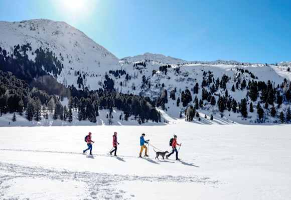 Eine Schneeschuhwanderung zum Zirbitzkogel. 