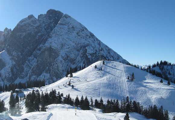 Die Gablonzer Hütte ist im Winter ein beliebter Standort
