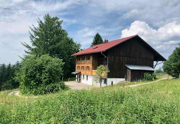 Das Ravensburger Haus steht in den Allgäuer Alpen in Bayern unterhalb der Imbergalpe und der Waltnersalpe.