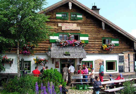 Die Mitterfeldalm