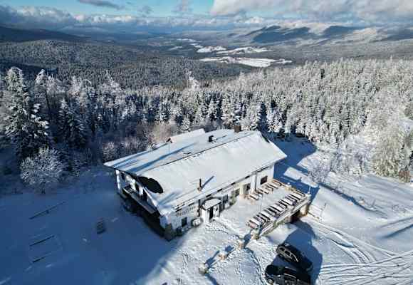 Berghaus Sonnenfels im Winter