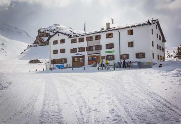 Heidelberger Hütte im Winter