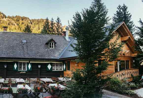 Die Karlhütte am Hengstpaß