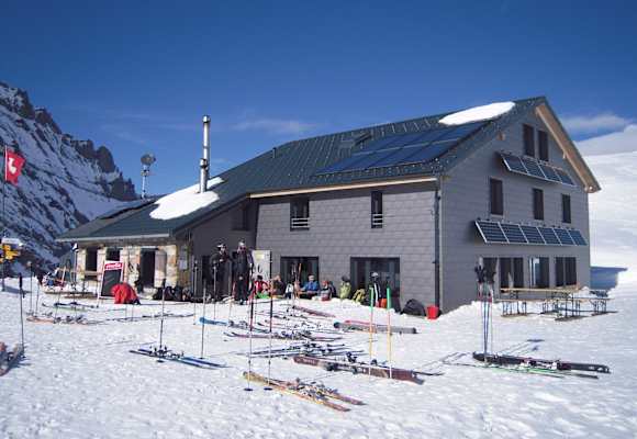 Lötschenpasshütte