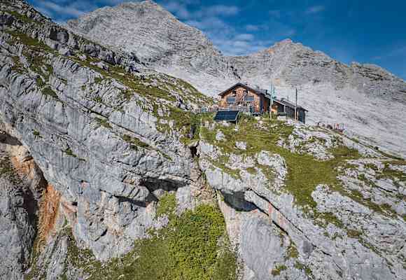 Die Passauer Hütte am Klettersteig Leoganger Süd (Mitterspitze)