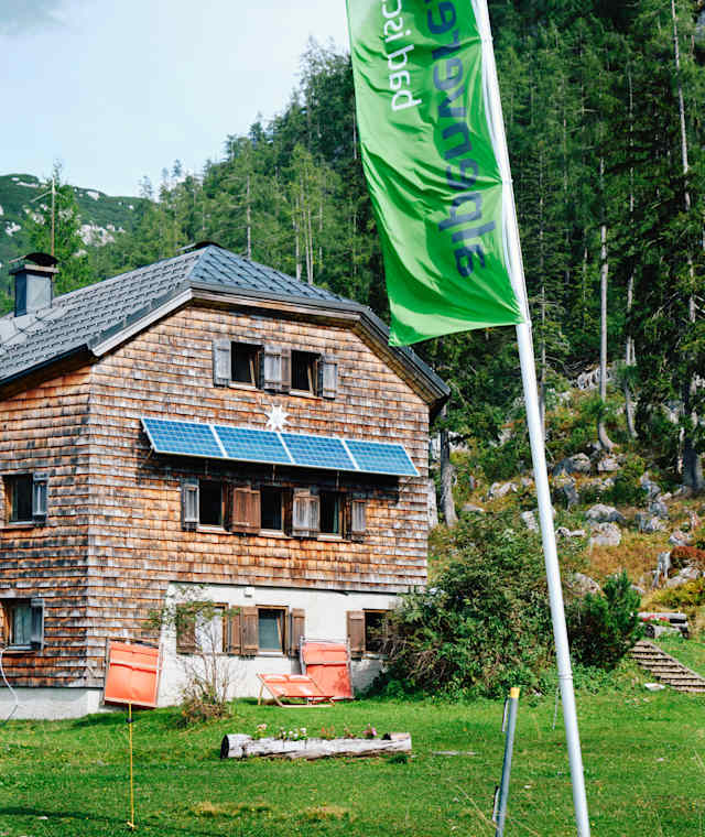 Die Ischler Hütte befindet sich am westlichen Rand des Toten Gebirges im Ausseerland und dem steirischen Salzkammergut.