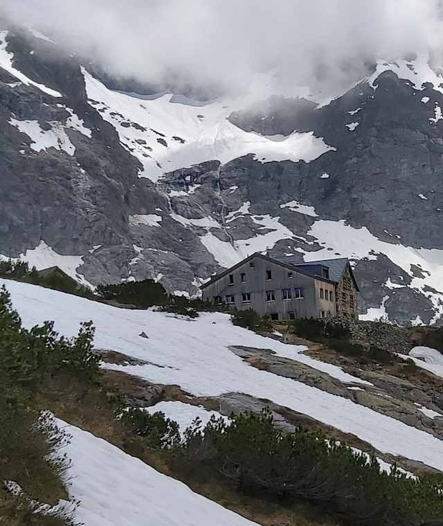 Kröntenhütte