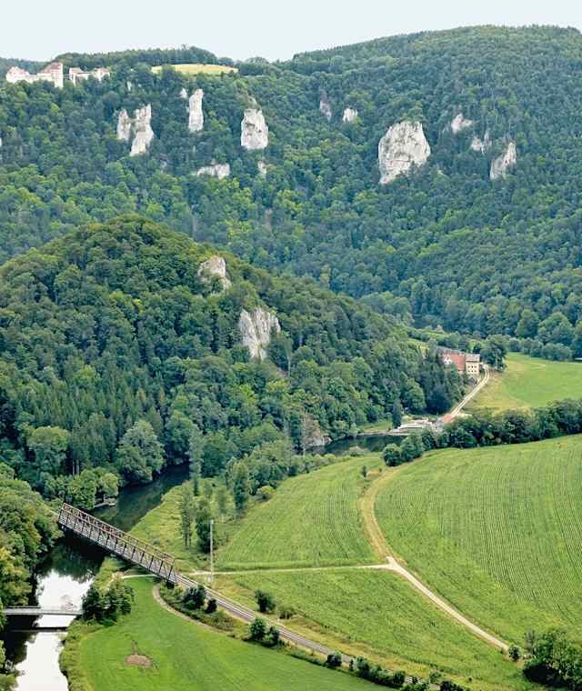Blick vom Rauhen Stein auf das Donautal