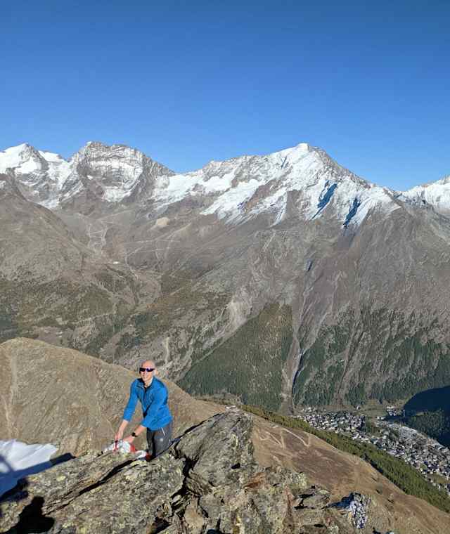 Im Aufstieg zur Mischabelhütte