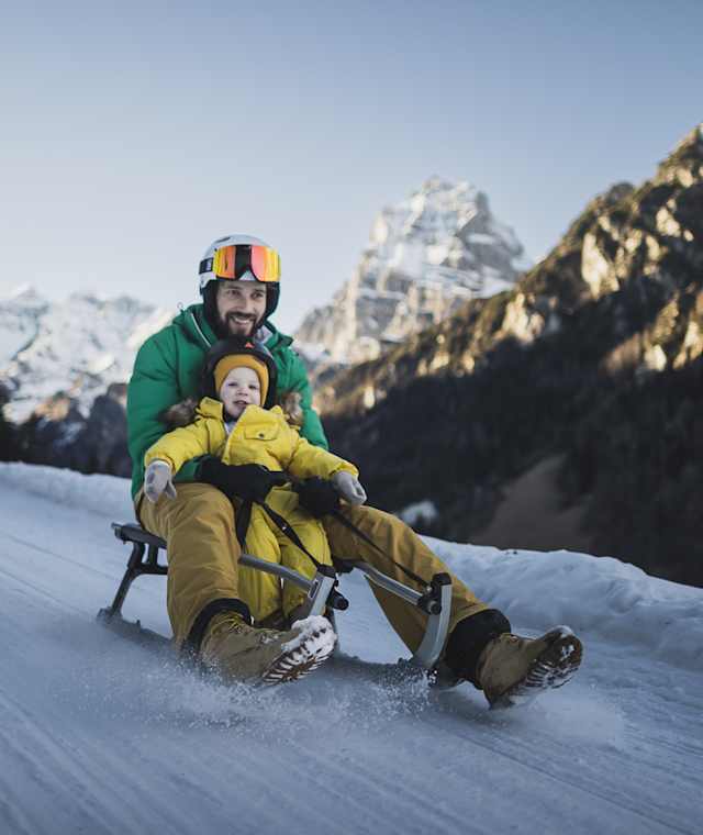 Flott unterwegs auf der Rodelbahn Laturns