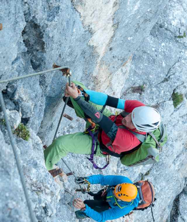 Der Outlaw Klettersteig ist ein kurzer Klettersteig mit tollen Aussichten auf den Dachstein