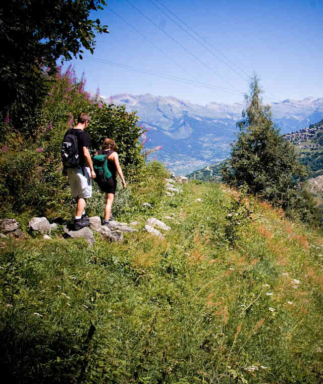 Wandern entlang der Suonen