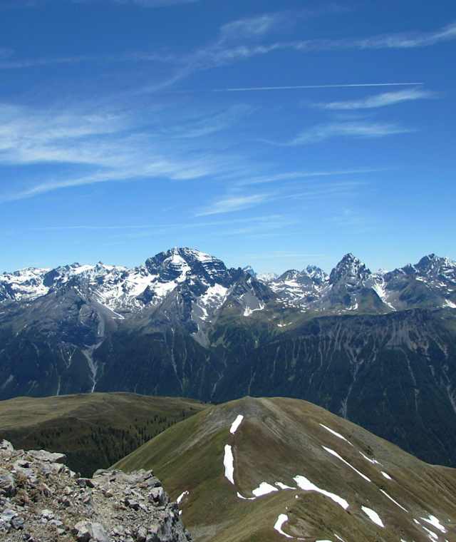 Am Gipfel mit Blick gegen Südwest