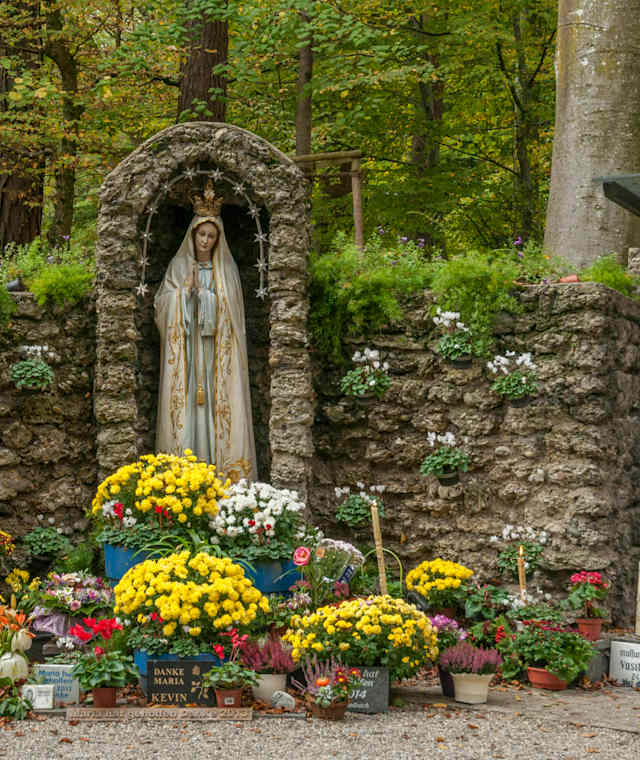 Die Mariengrotte bei der Wallfahrtskirche Maria Vesperbild