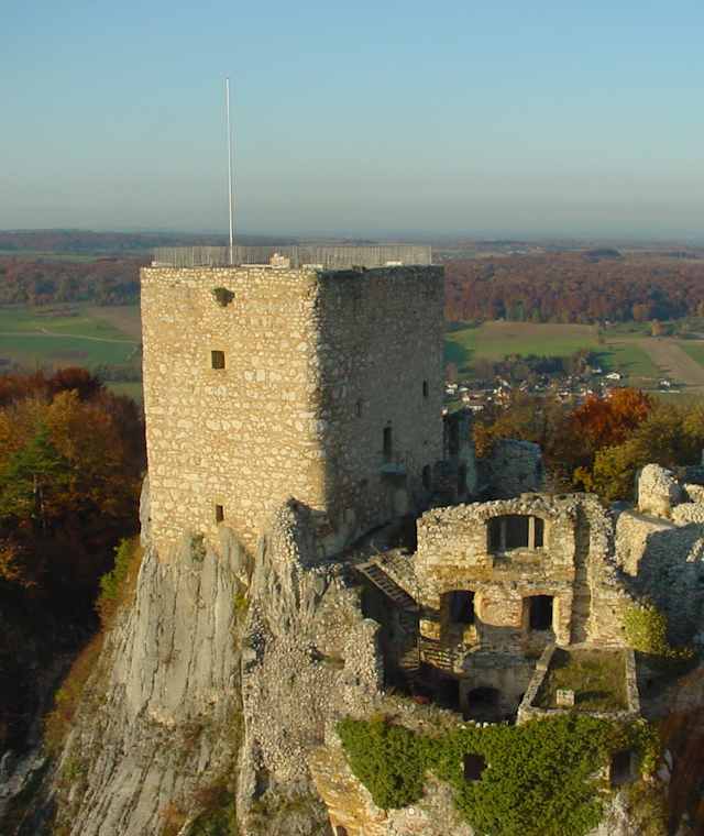 Ruine Landskron bietet spitzen Panorama