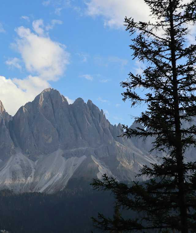 Blick auf die Geislerspitzen