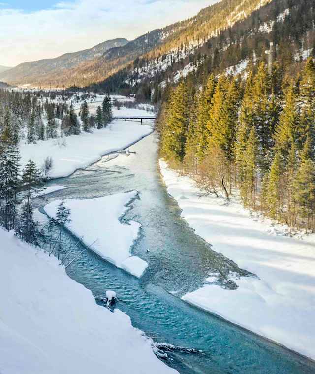 Die Kanadaloipe führt entlang der Isar von Wallgau nach Vorderiss.