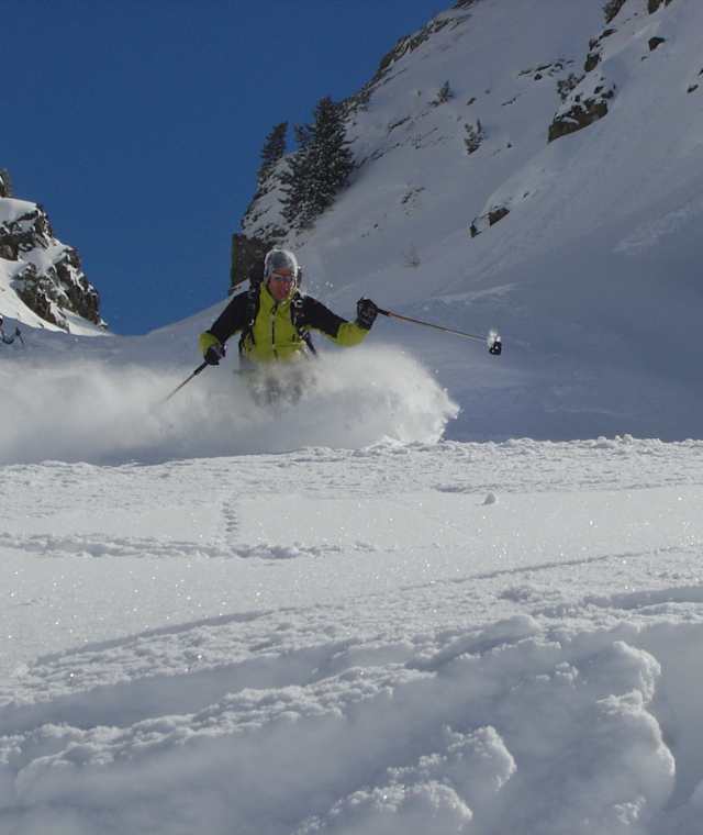 Tiefschneeabfahrt
