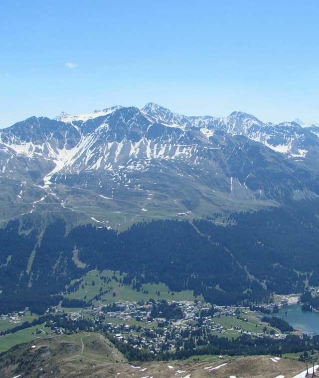 Lenzerheide unter dem Papaner Rothorn