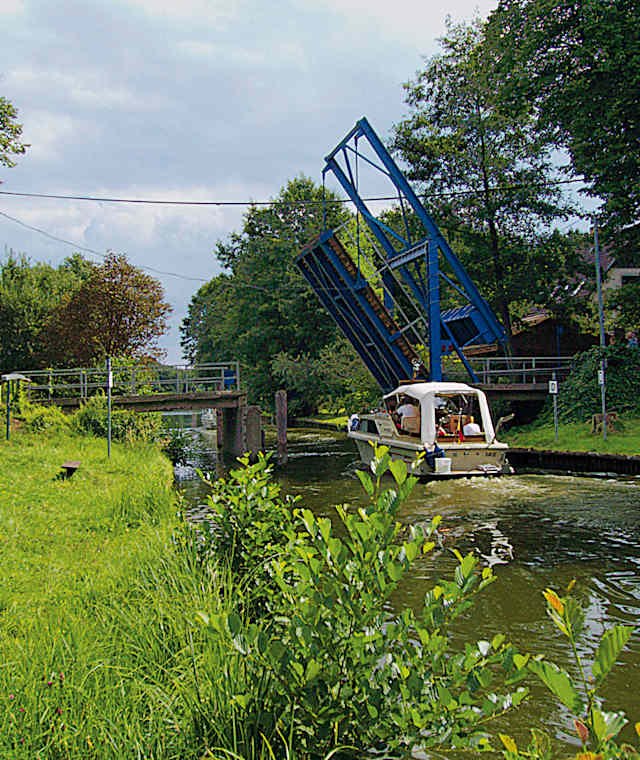 Klappbrücke in Groß Köris.