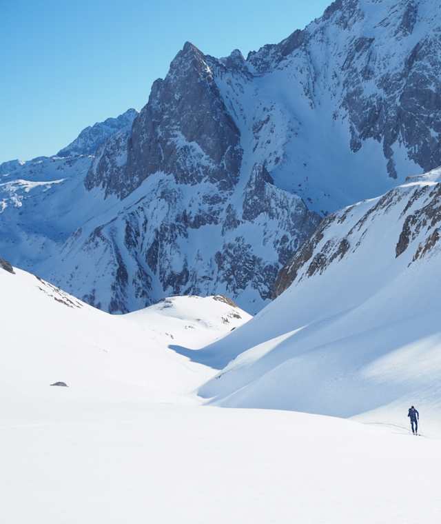 Einsamer Aufstieg aufs Erlijoch