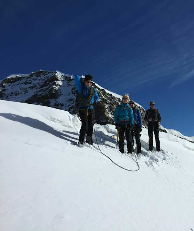 Kurze Verschnaufpause auf dem Weg zum Weissmies.