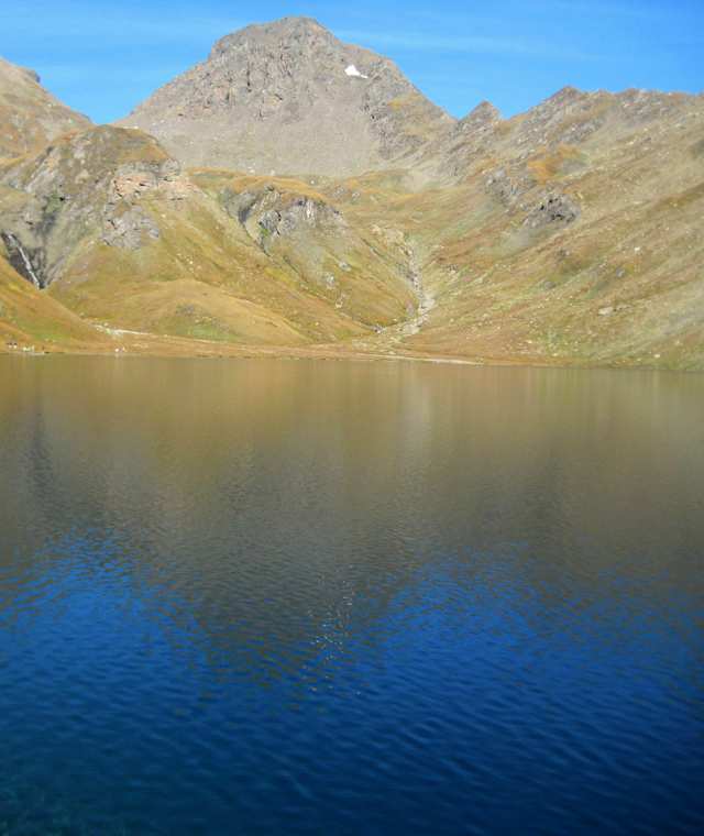 Der Wilde See mit dem Gipfel der Wilden Kreuzspitze