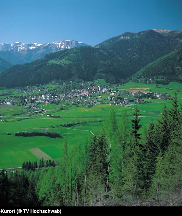 Aflenz Kurort mit Hochschwabmassiv