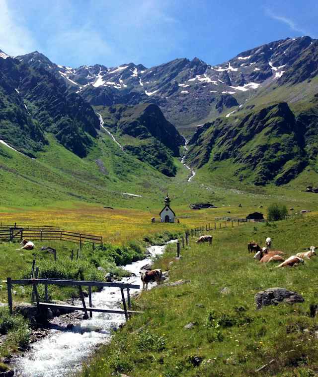 Gölbnerblickhütte im Kristeinertal bei Anras