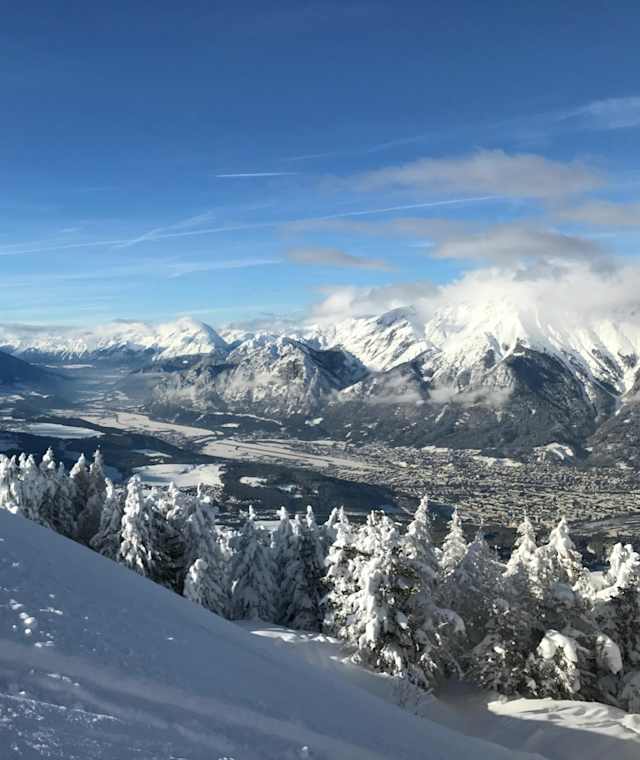 Aussicht ins Inntal beim Anstieg auf den Patscherkofel