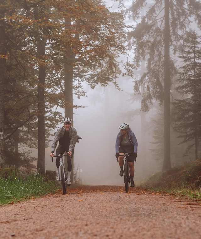 Gravelbiken im Nebel