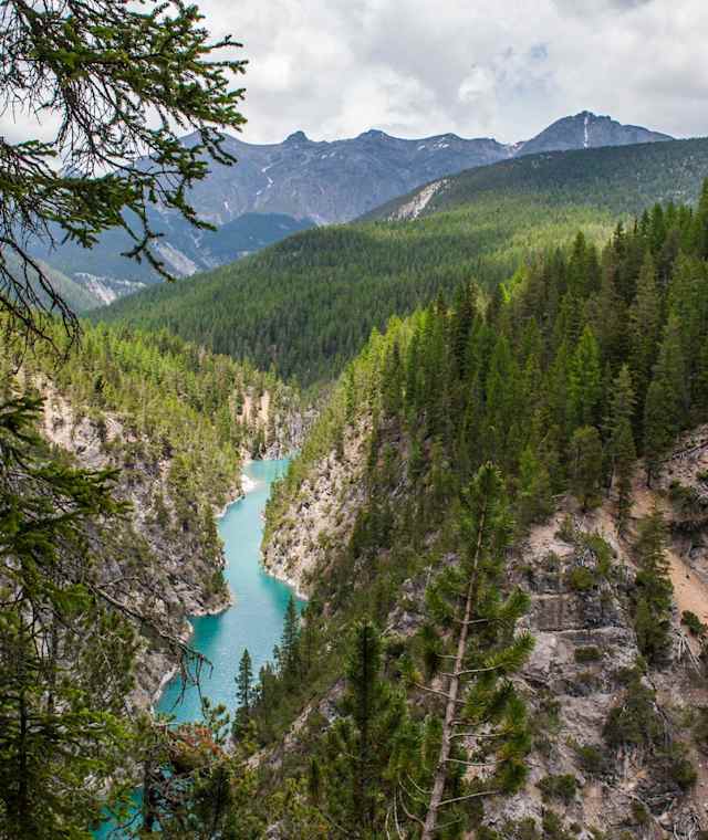 Das Ausgleichsbecken Ova Spin erinnert an einen Fjord.