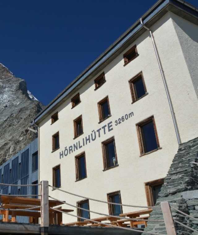 Die berühmte Hörnlihütte am Matterhorngrat