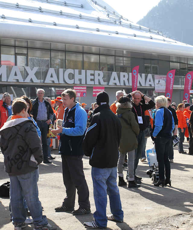 Eingang der Max Aicher Arena Inzell/Chiemau