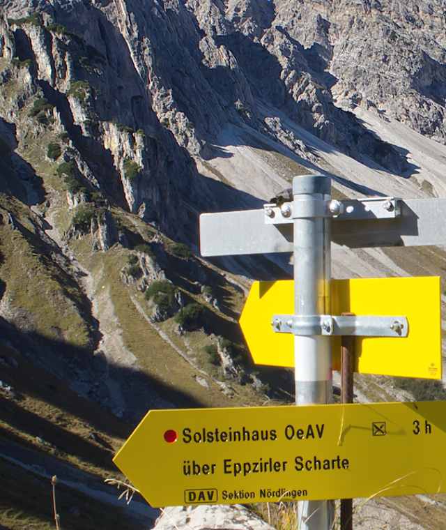 Wegweiser Nördlinger Hütte - Sollsteinhaus