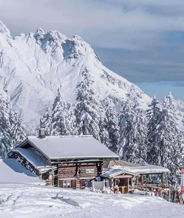 Die Gabühelhütte am Hochmais
