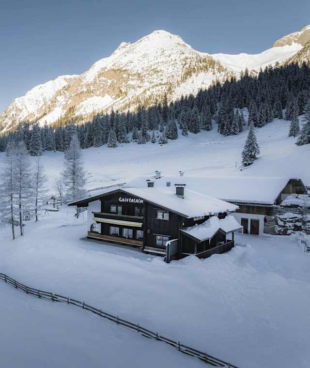 Die Gaistalalm im Winter