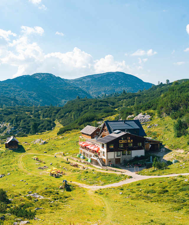 Die Gjaid Alm ist vom Krippenstein gute zu erreichen.