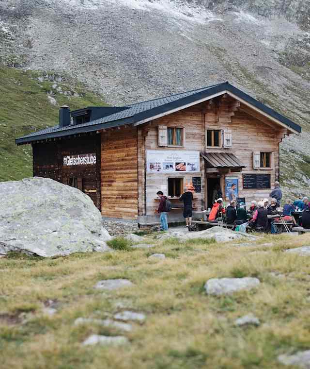 Die Gletscherstube am Märjelensee