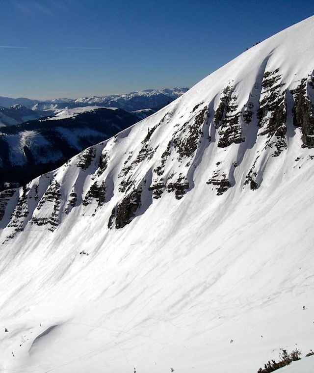 Karlgrube: Blick vom Kleinen Göller in die Karlgrube (Suchbild Aufsteiger), im Hintergrund der Hochschwab