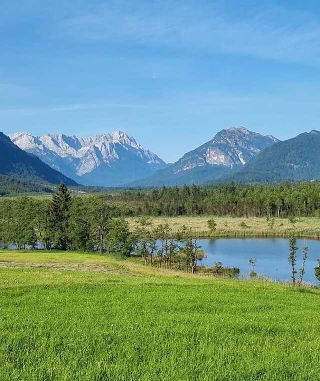 Blick von Eschenlohe ins Loisachtal