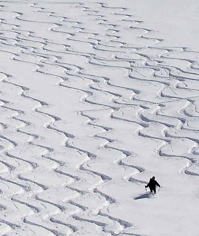 Pulverschneeabfahrt von der Hinteren Karlesspitze (2.641 m)