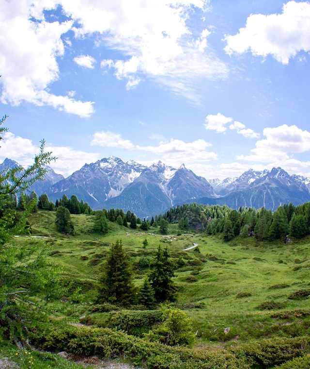 Herrliche Aussicht auf die umliegende Bergwelt