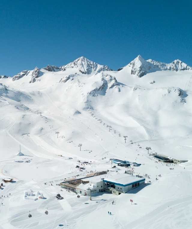 Höhenloipe am Stubaier Gletscher in Tirol