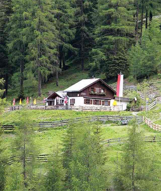 Hütte