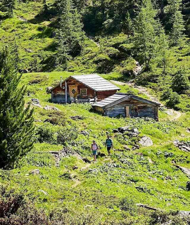Auf dem Erlebniswanderweg von der Idalp nach Ischgl