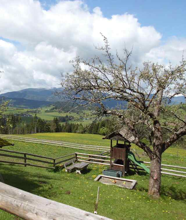 Auf dem Jakobsberger Rundwanderweg