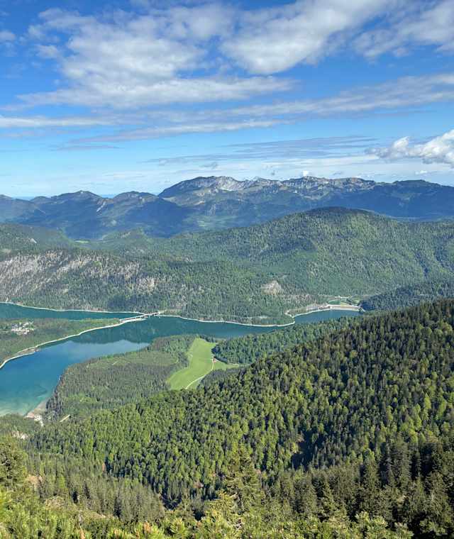Blick auf den Silvensteinsee im Karwendel
