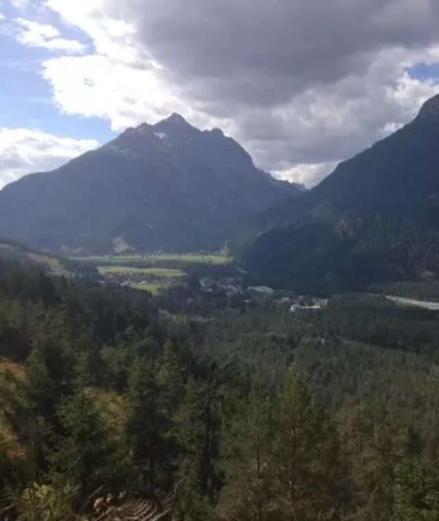 Blick auf den Lech und die Klimmgrubachspitze