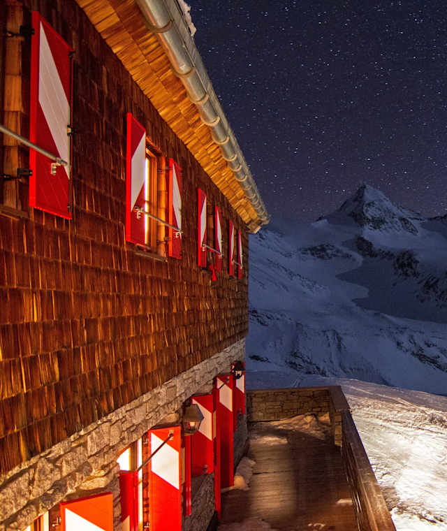 Die Kürsinger Hütte bei Nacht